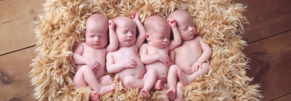 跟 Melissa 学习如何拍好多胞胎新生儿
